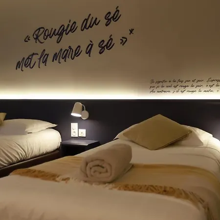 Hotel Antares & La Rivière-Saint-Sauveur