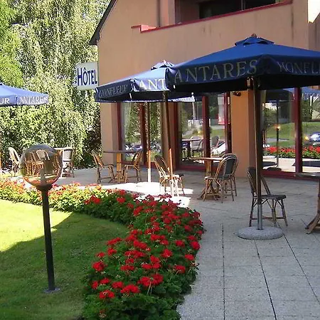 Antares & Hotel La Rivière-Saint-Sauveur